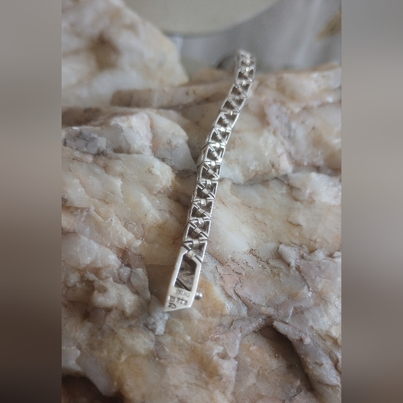 Triangle CZ Tennis Bracelet with safety clasp in 925 Sterling Silver - Picture 5 of 8